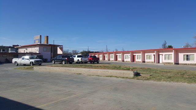 Luxury Inn Midland Exterior photo